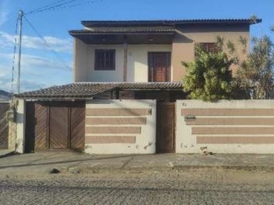 Casa em Parque Jóquei Club, Campos dos Goytacazes/RJ de 360m² 5 quartos à venda por R$ 431.820,00