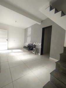 Casa em Planalto, Belo Horizonte/MG de 55m² 2 quartos à venda por R$ 239.000,00