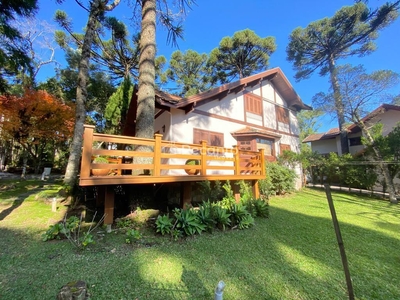 Casa em Planalto, Gramado/RS de 220m² 4 quartos à venda por R$ 2.799.000,00