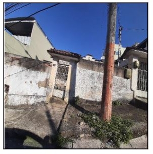 Casa em Porto Novo, São Gonçalo/RJ de 360m² 2 quartos à venda por R$ 160.509,00