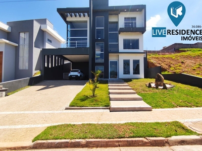 Casa em Santa Cruz, Itatiba/SP de 188m² 3 quartos à venda por R$ 879.000,00