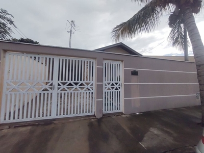 Casa em Vila Rezende, Piracicaba/SP de 127m² 2 quartos para locação R$ 1.900,00/mes