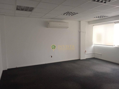 Sala em Centro, Florianópolis/SC de 42m² para locação R$ 800,00/mes