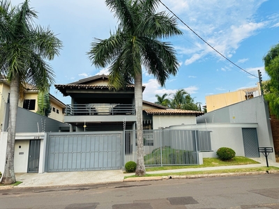 Sobrado em Chácara Cachoeira, Campo Grande/MS de 338m² 4 quartos à venda por R$ 2.149.000,00