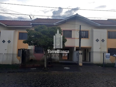 Sobrado em Orfãs, Ponta Grossa/PR de 10m² 3 quartos à venda por R$ 330.000,00 ou para locação R$ 1.273,00/mes