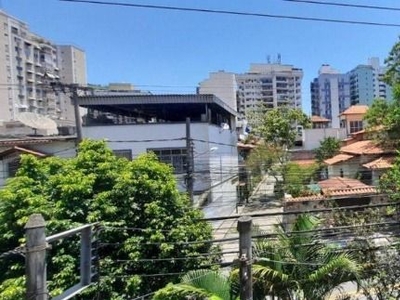 Sobrado em Santa Rosa, Niterói/RJ de 112m² 2 quartos à venda por R$ 349.000,00