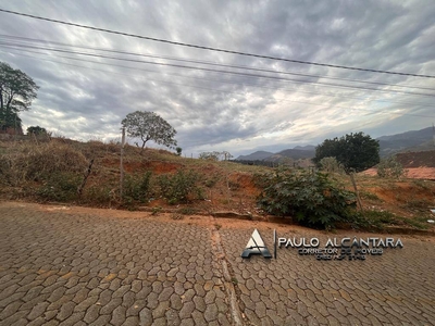 Terreno em Limoeiro, Ipatinga/MG de 342m² à venda por R$ 75.000,00