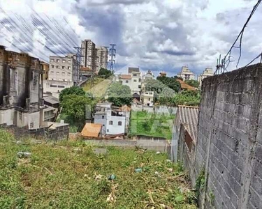 250M² de Área Construída na Avenida Conceição