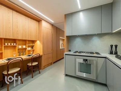 Apartamento à venda em Campo Belo com 206 m², 4 quartos, 4 suítes, 4 vagas