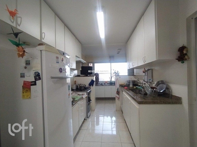 Apartamento à venda em Santo Amaro com 160 m², 3 quartos, 1 suíte, 1 vaga