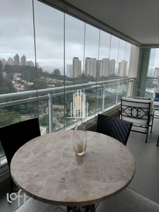 Apartamento à venda em Vila Andrade com 170 m², 4 quartos, 3 suítes, 3 vagas