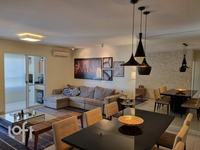 Apartamento à venda em Vila Romana com 120 m², 3 quartos, 1 suíte, 2 vagas