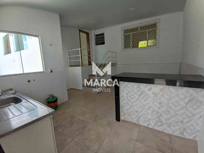 Apartamento com 3 quartos para alugar no bairro Alto Caiçaras, 75m²