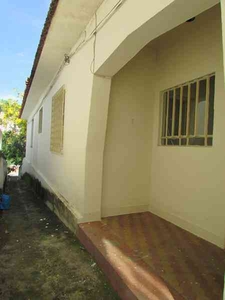 Casa com 1 quarto para alugar no bairro Carlos Prates, 43m²