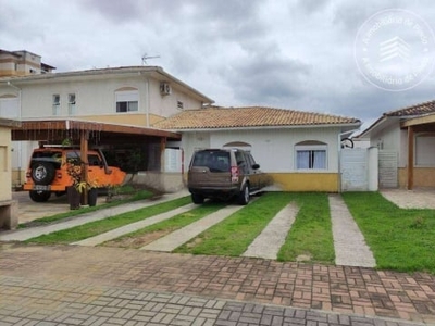 Casa com 3 dormitórios para alugar, 87 m² por r$ 3.249/mês - água preta - pindamonhangaba/sp