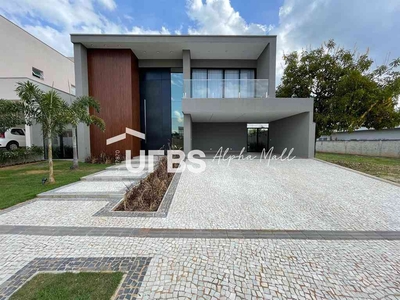 Casa com 4 quartos à venda no bairro Residencial Goiânia Golfe Clube, 438m²