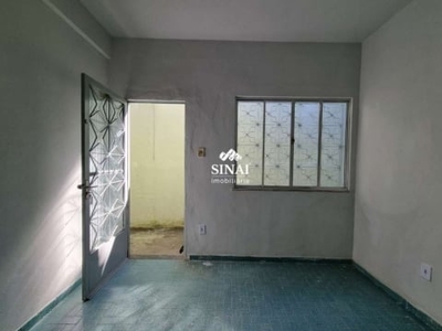 Casa em condomínio fechado com 1 quarto para alugar na estrada do otaviano, 362, turiaçu, rio de janeiro por r$ 680