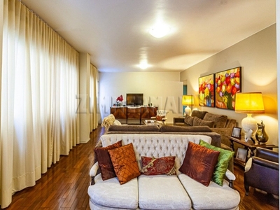 Apartamento à venda em Pinheiros com 223 m², 4 quartos, 2 suítes, 2 vagas
