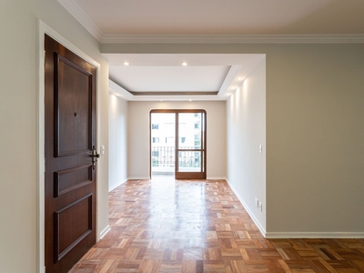 Apartamento à venda em Vila Madalena com 100 m², 3 quartos, 1 suíte, 2 vagas
