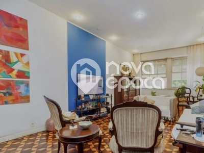 Apartamento à venda por R$ 1.174.000