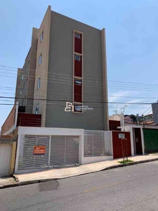 Apartamento com 2 quartos para alugar no bairro Milionários, 45m²