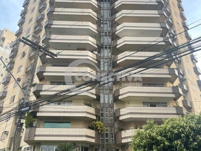 Apartamento com 4 quartos à venda, 199.0m²