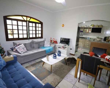 Casa com 3 dormitórios em Peruíbe