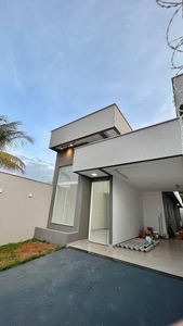 Casa com 3 quartos à venda, 183.0m²