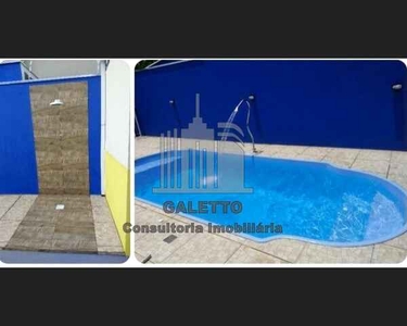 Casa com piscina a venda no Parque Jambeiro