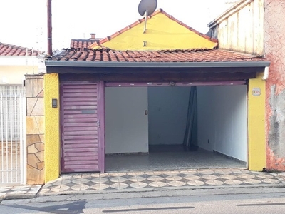 Casa Com Salão Comercial na Avenida Nogueira Padilha Excelente Localização