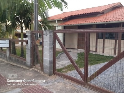 Casa de Alvenaria c/ 70 m², c/ 02 quartos no loteamento Quinta dos Açores - Garopaba - SC