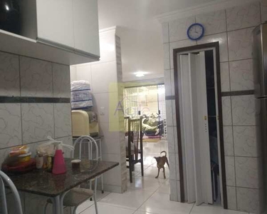 CASA DUPLEX, 4 dormitórios, 1 suítes, 1 banheiros, 2 vagas na garagem, 88M² de Área Constr