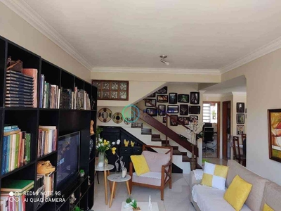 Casa em Condomínio com 3 quartos à venda no bairro Parque Anhanguera, 160m²