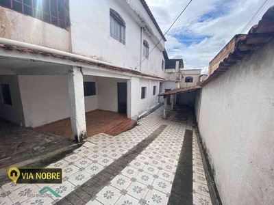 Casa em Condomínio com 3 quartos para alugar no bairro Estrela do Oriente, 100m²