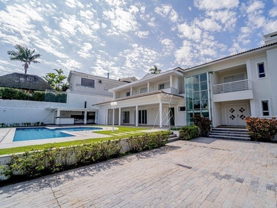 Casa para venda e locação em Alphaville Residencial 10