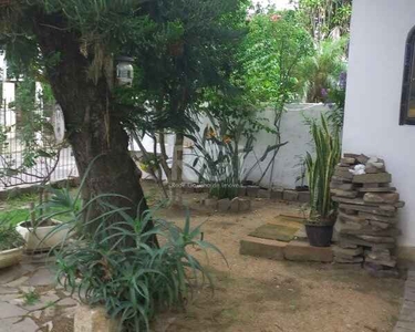 ![CDATA[Casa para Venda - 100m², 3 dormitórios, sendo 1 suites, Vila Nova]]