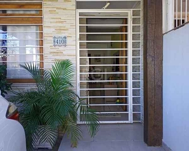 ![CDATA[Casa para Venda - 131.92m², 2 dormitórios, sendo 2 suites, Guarujá]]
