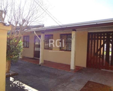 ![CDATA[Casa para Venda - 70m², 2 dormitórios, 1 vaga - Hípica]]