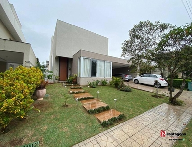 Cond. horizontal casa com 5 quartos à venda, 434.0m²