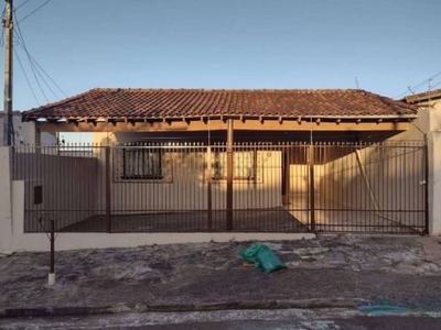 Casa com 2 dormitórios para alugar, 100 m² por r$ 1.300,00/mês - lago igapó - londrina/pr