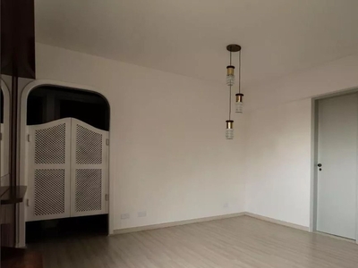 Apartamento à venda em Alto de Pinheiros com 77 m², 3 quartos, 1 vaga