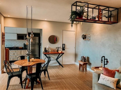 Apartamento com 3 Quartos e 2 banheiros à Venda, 83 m² por R$ 850.000