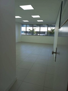 Sala Comercial e 1 banheiro para Alugar, 45 m² por R$ 2.900/Mês