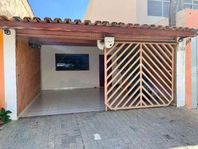 Casa com 2 quartos à venda no bairro Jardim São Conrado, 110m²