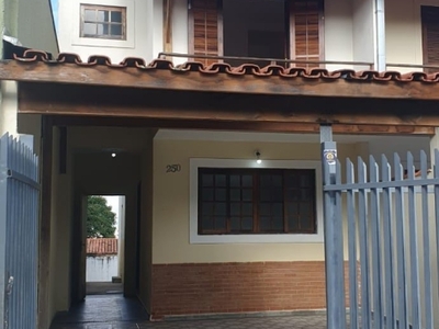 Direto com proprietário. casa/ sobrado à venda com 3 quarto(s)