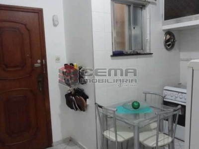 Kitnet / stúdio à venda na rua riachuelo, centro, rio de janeiro, 26 m2 por r$ 155.000