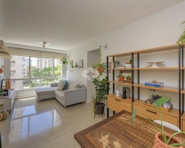 Apartamento 2 dormitórios com 1 vaga de garagem