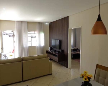 Casa, 3 quartos, 2 vagas, lote 360 m², barracão