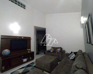 Casa com 3 dormitórios à venda, 200 m² por R$ 470.000,00 - Jardim Vitória - Marília/SP