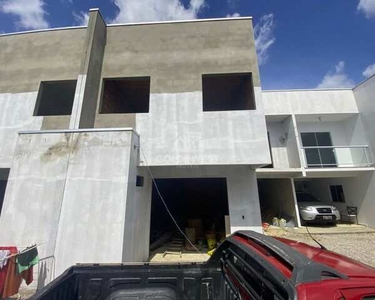 Casa com aproximadamente 100m² em condomínio fechado!!! entrega em junho!